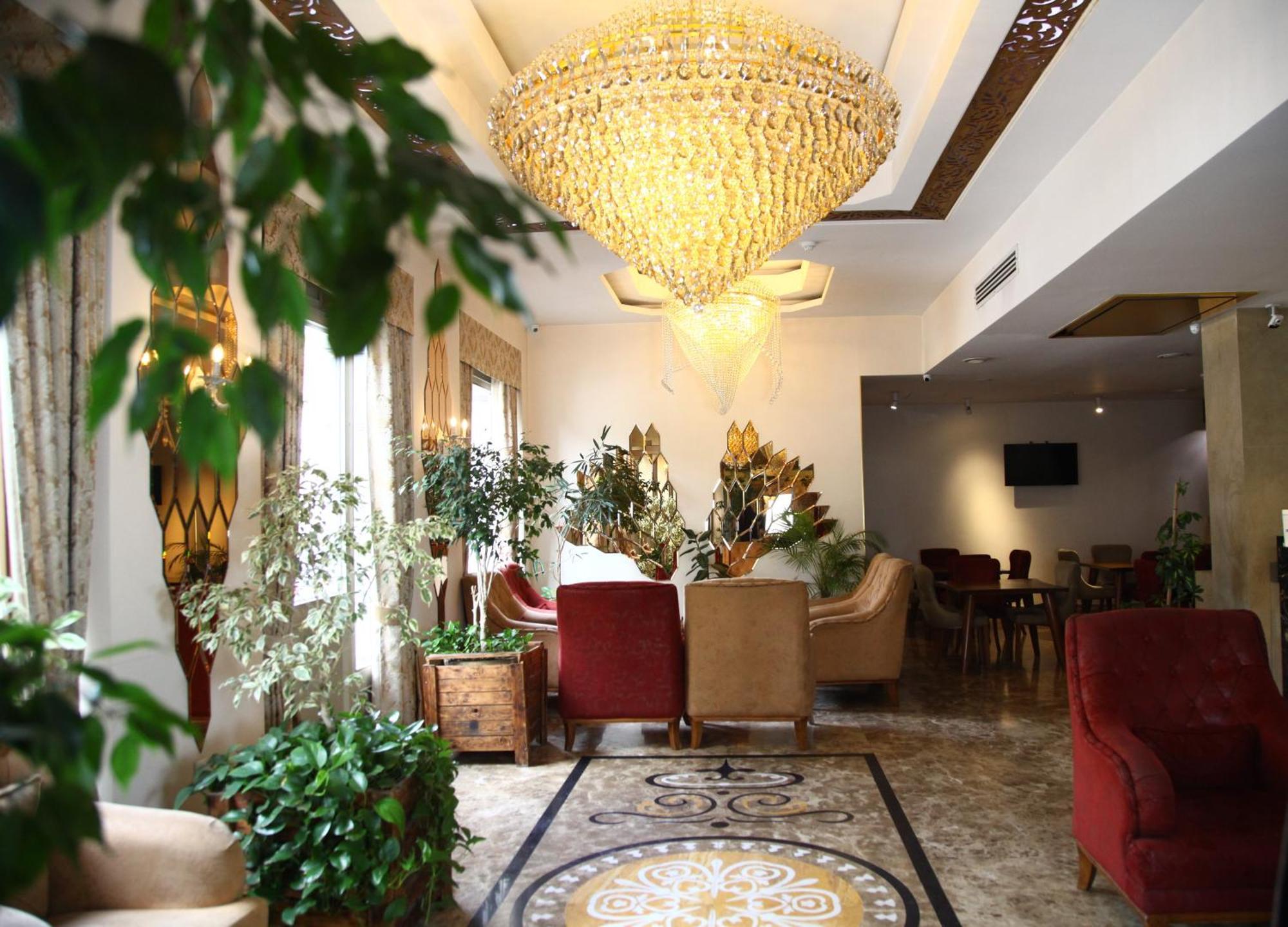 Aqua Hotel Tbilisi Esterno foto