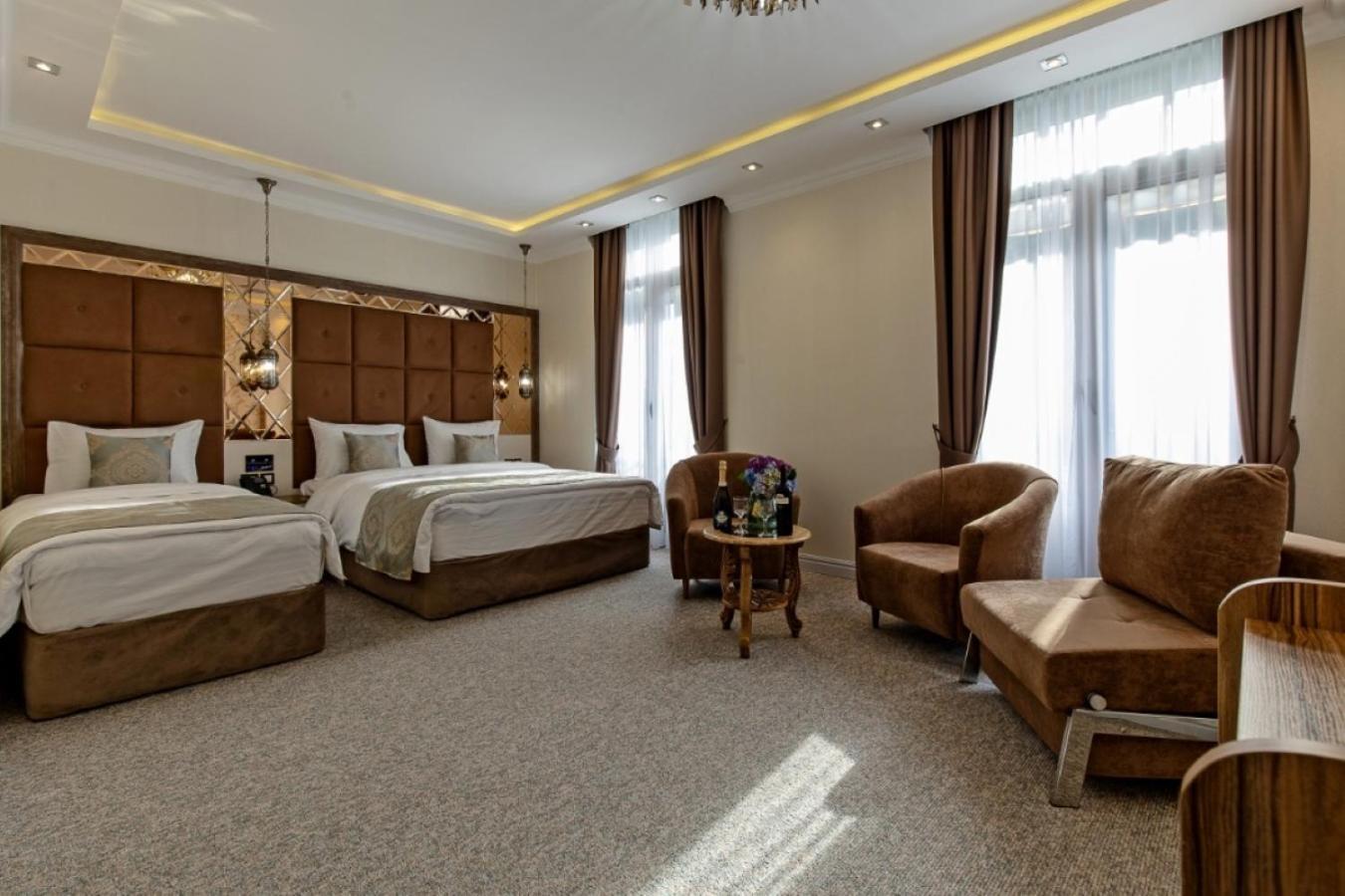 Aqua Hotel Tbilisi Esterno foto