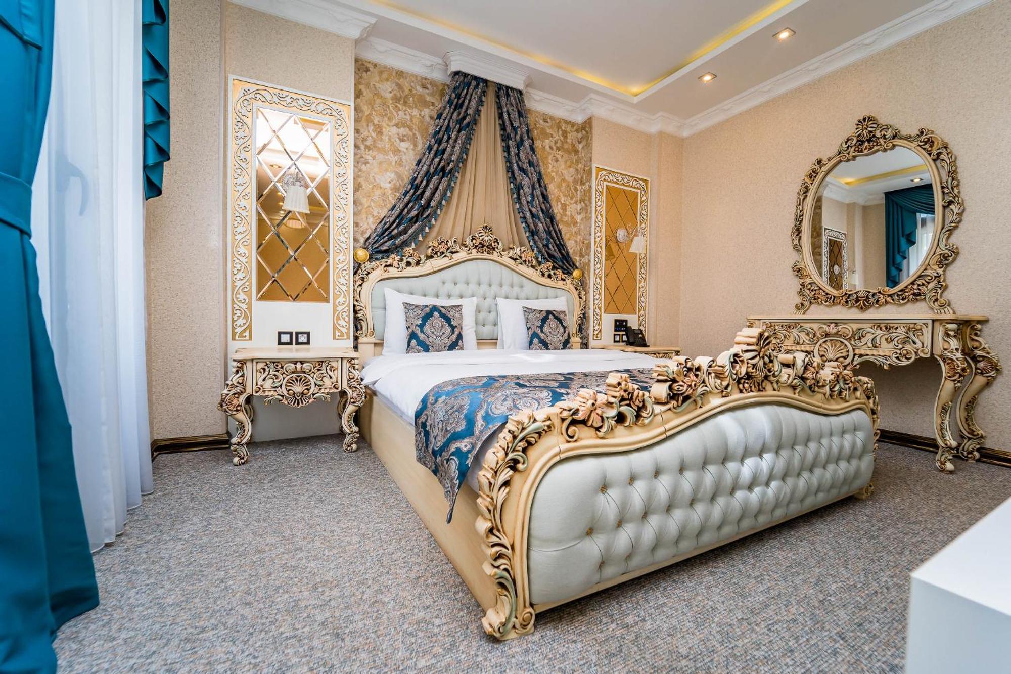 Aqua Hotel Tbilisi Esterno foto